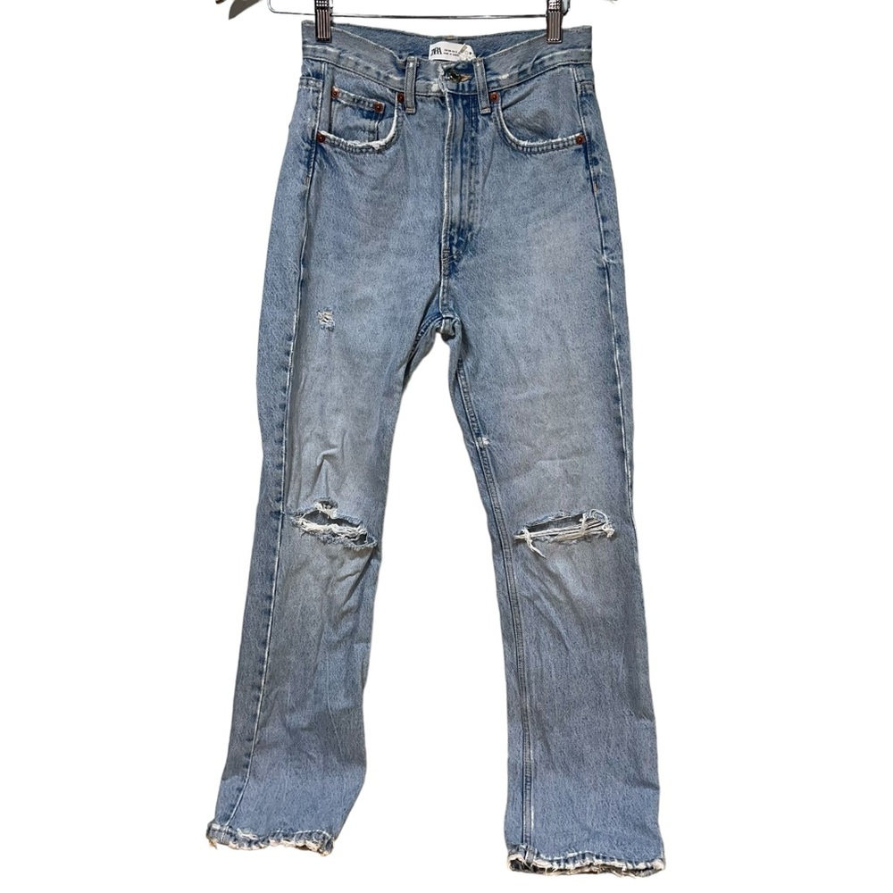 Zara High Rise Distressed Straight Leg Jeans Light Wash Ripped Hem USA‎ 2 #233